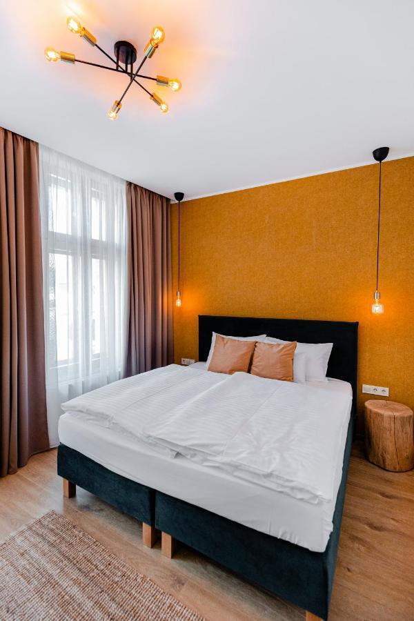 H11 Rooms אסטרגום מראה חיצוני תמונה