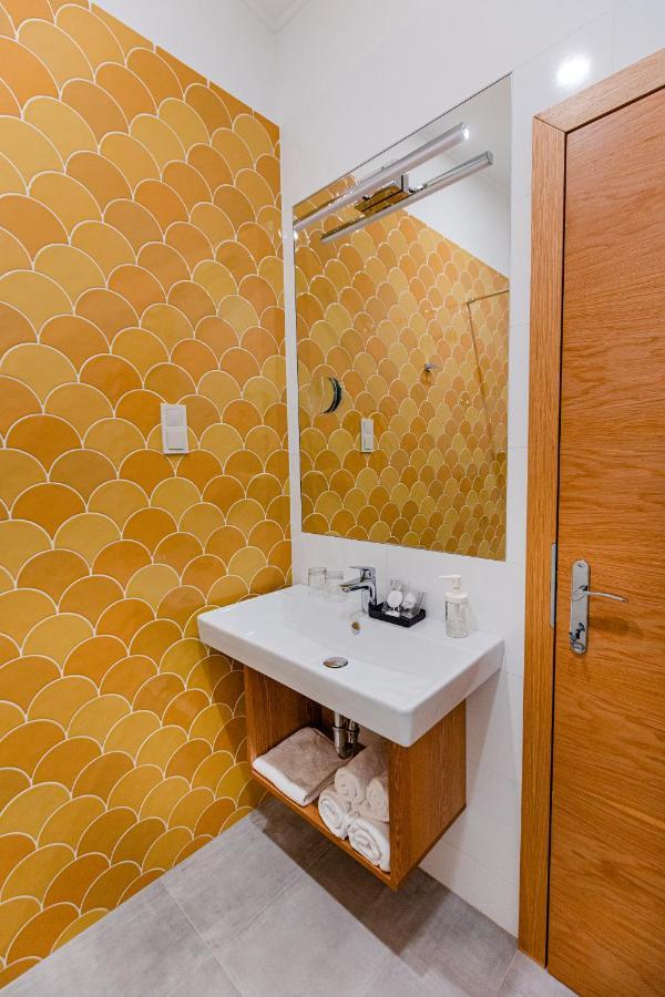 H11 Rooms אסטרגום מראה חיצוני תמונה