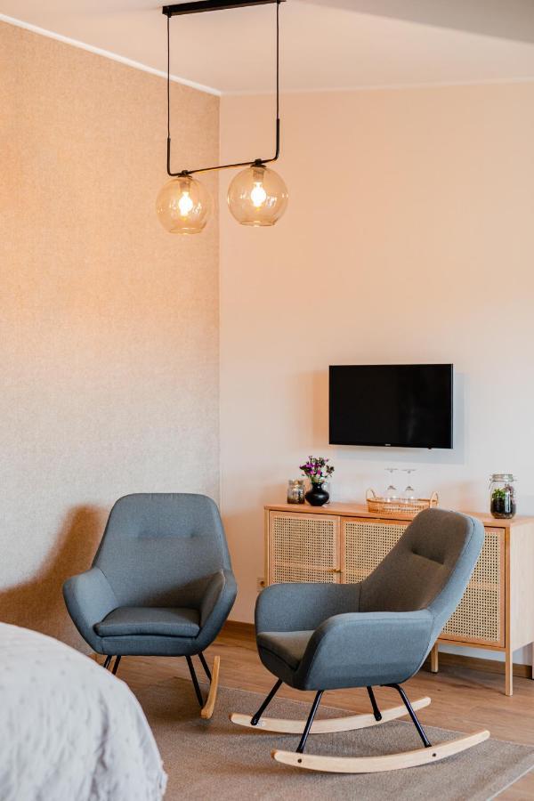H11 Rooms אסטרגום מראה חיצוני תמונה