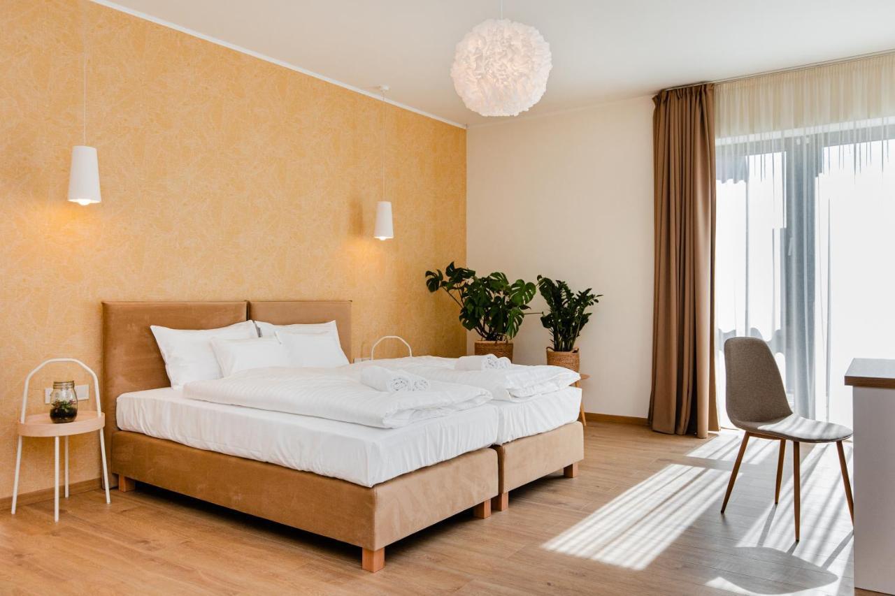 H11 Rooms אסטרגום מראה חיצוני תמונה