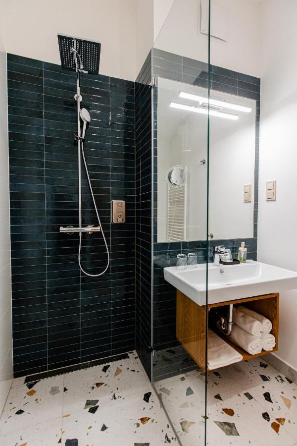H11 Rooms אסטרגום מראה חיצוני תמונה
